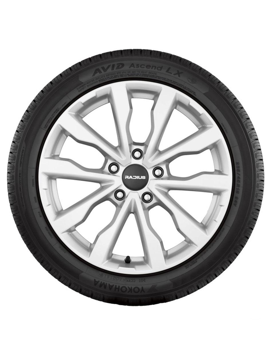Llanta para auto Ascend Lx 215 / 65 R17 Llanta para auto Ascend Lx 215 / 65 R17